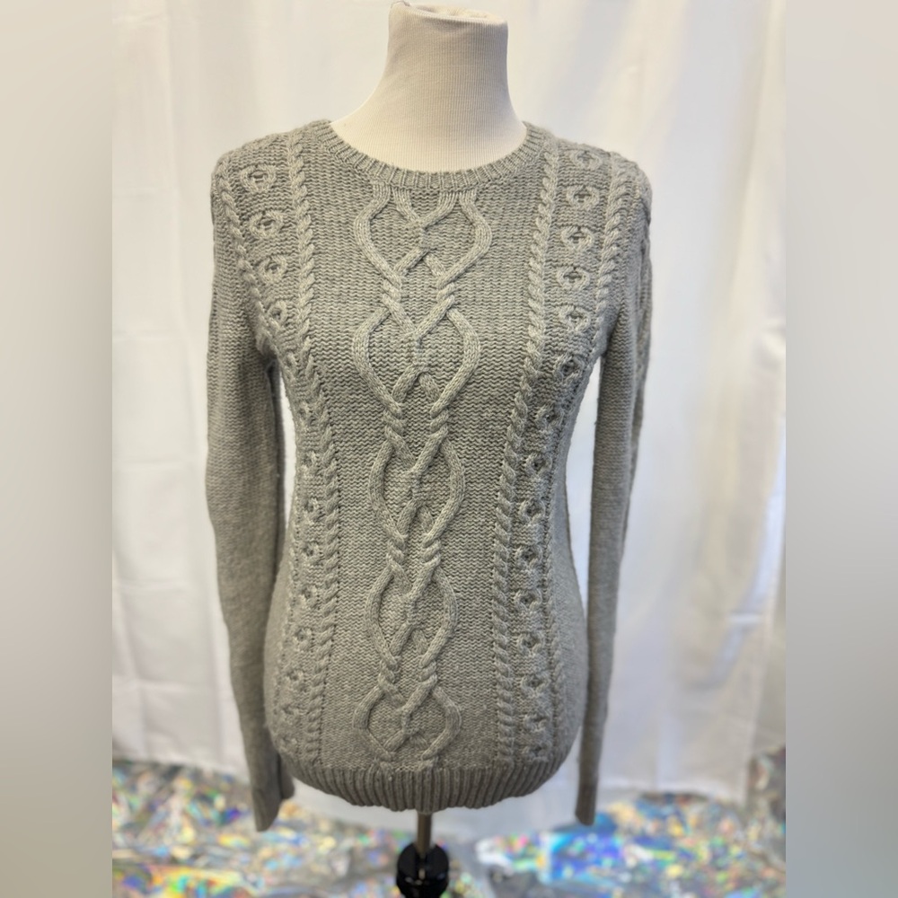 GAP Gray Cable Knit Pullover Sweater | Classic Crewneck Fall Winter 2013 Small‎
